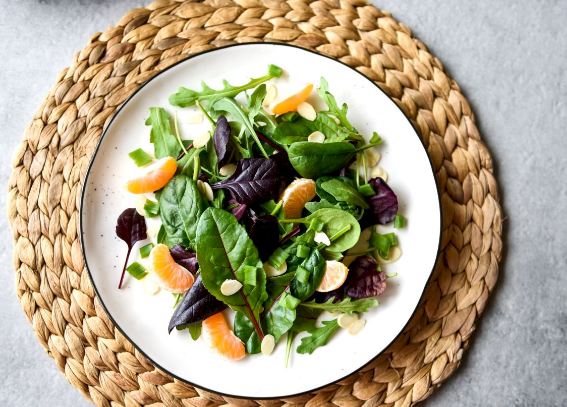 Salad with tangerines